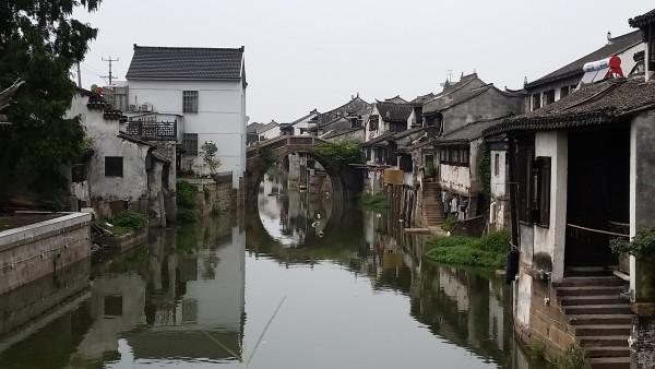 雷竞技与亚博